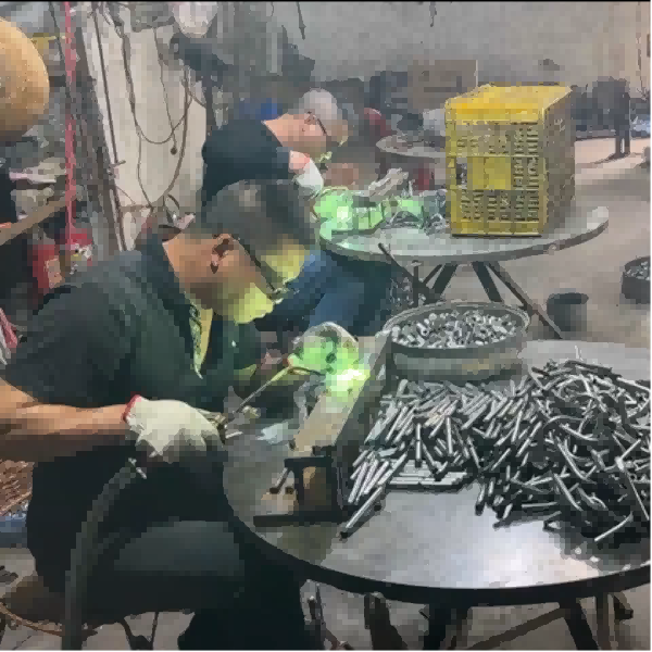 Precisión en cada curva: cómo la iluminación fuerte artesanía de metal duraderos para clientes de iluminación global