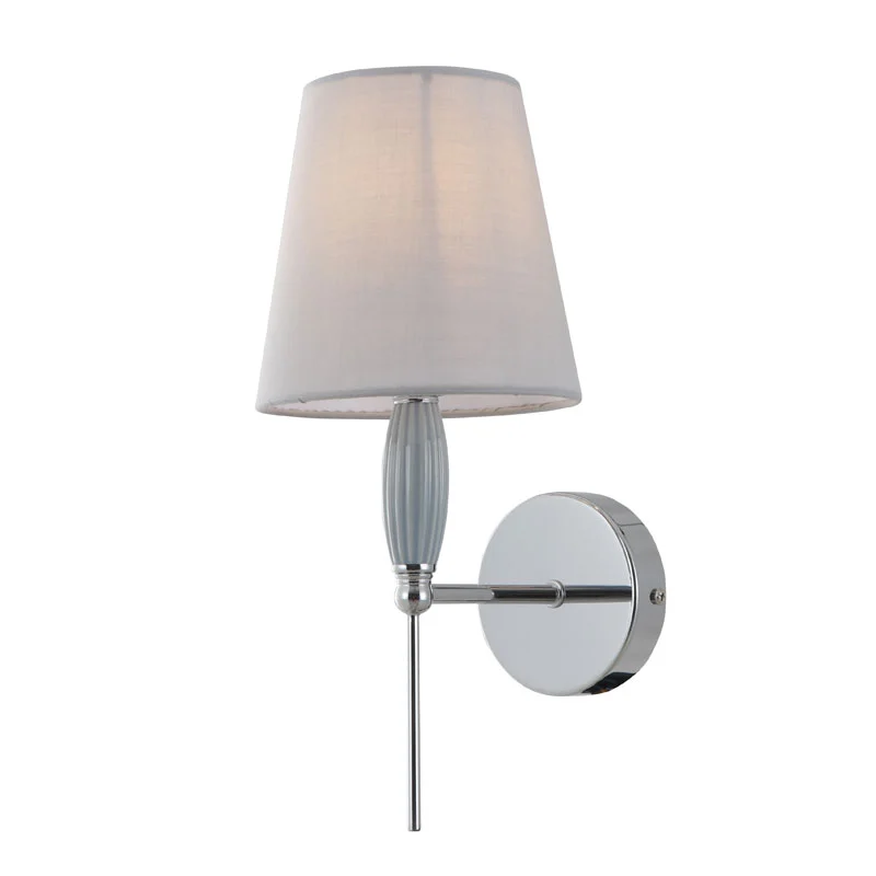 Aplique de pared con luz ascendente de porcelana Graceful Tail